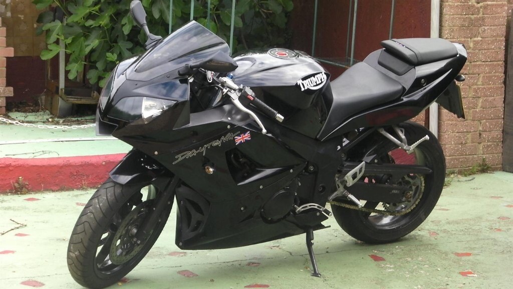 2004 triumph daytona 600